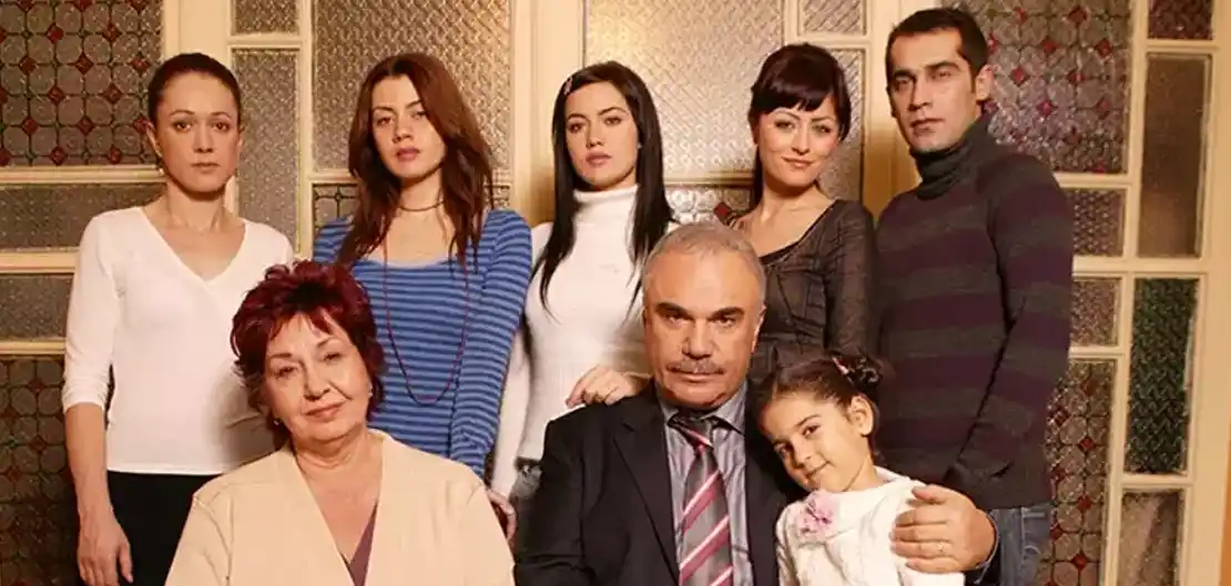 Yaprak Dökümü: Bir Ailenin Zamanla İmtihanı